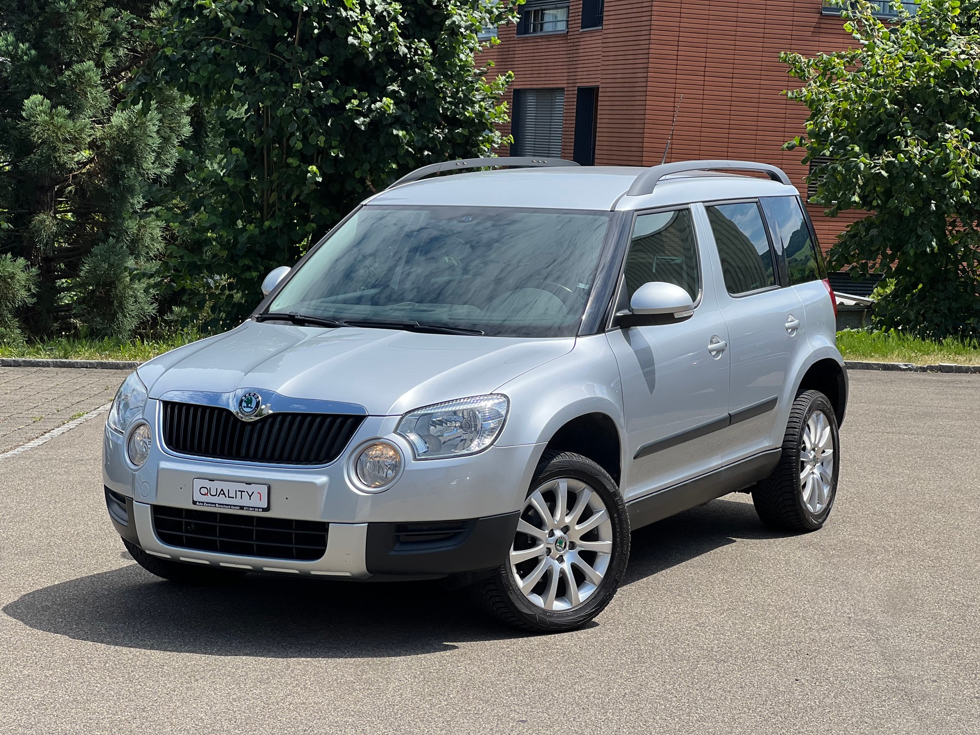 SKODA Yeti 2.0 TDI Ambition 4x4 DSG-image-0