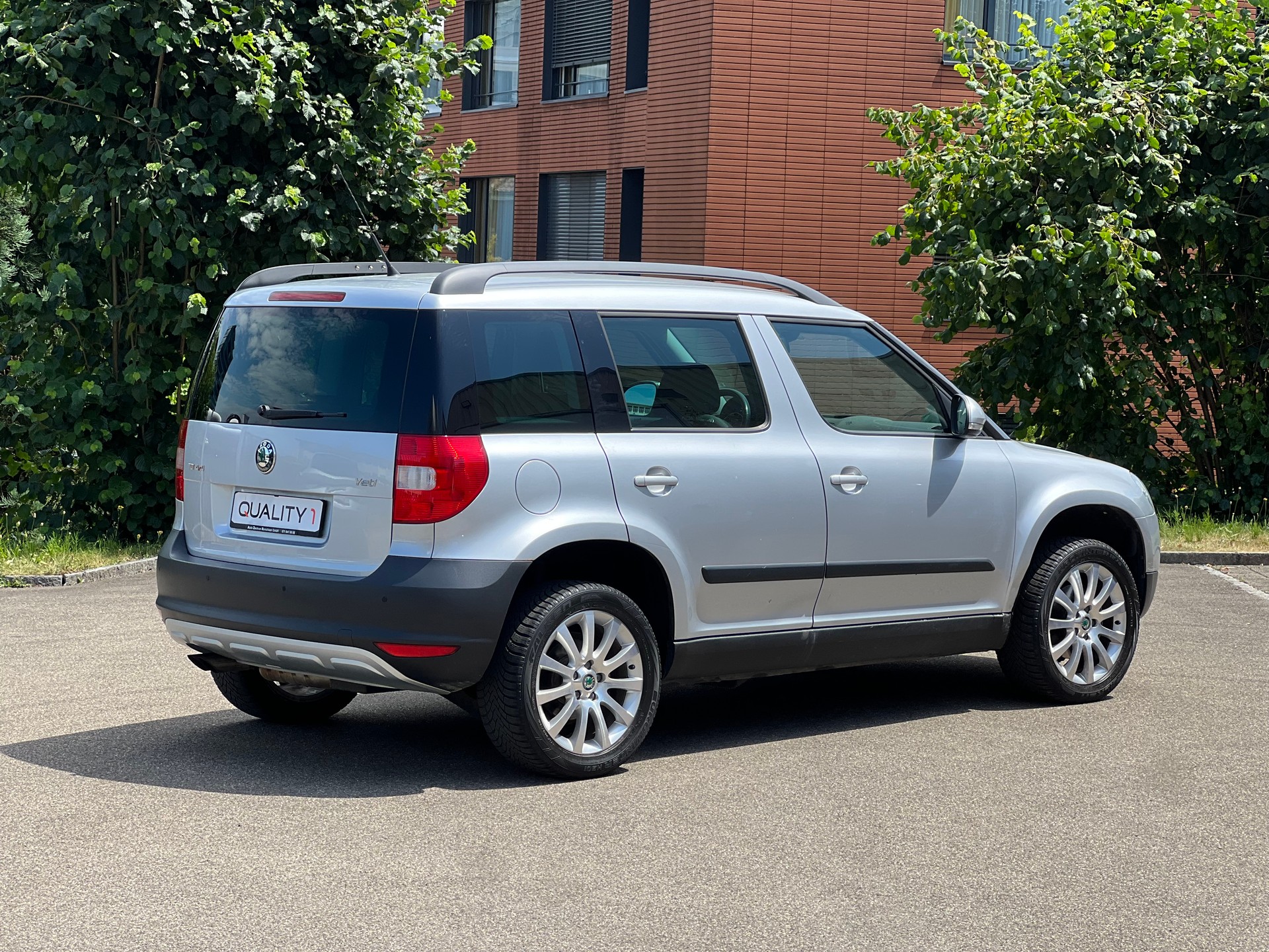 SKODA Yeti 2.0 TDI Ambition 4x4 DSG-image-5