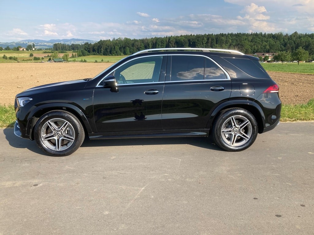 MERCEDES-BENZ GLE 350 e 4Matic AMG Line 9G-Tronic-image-4