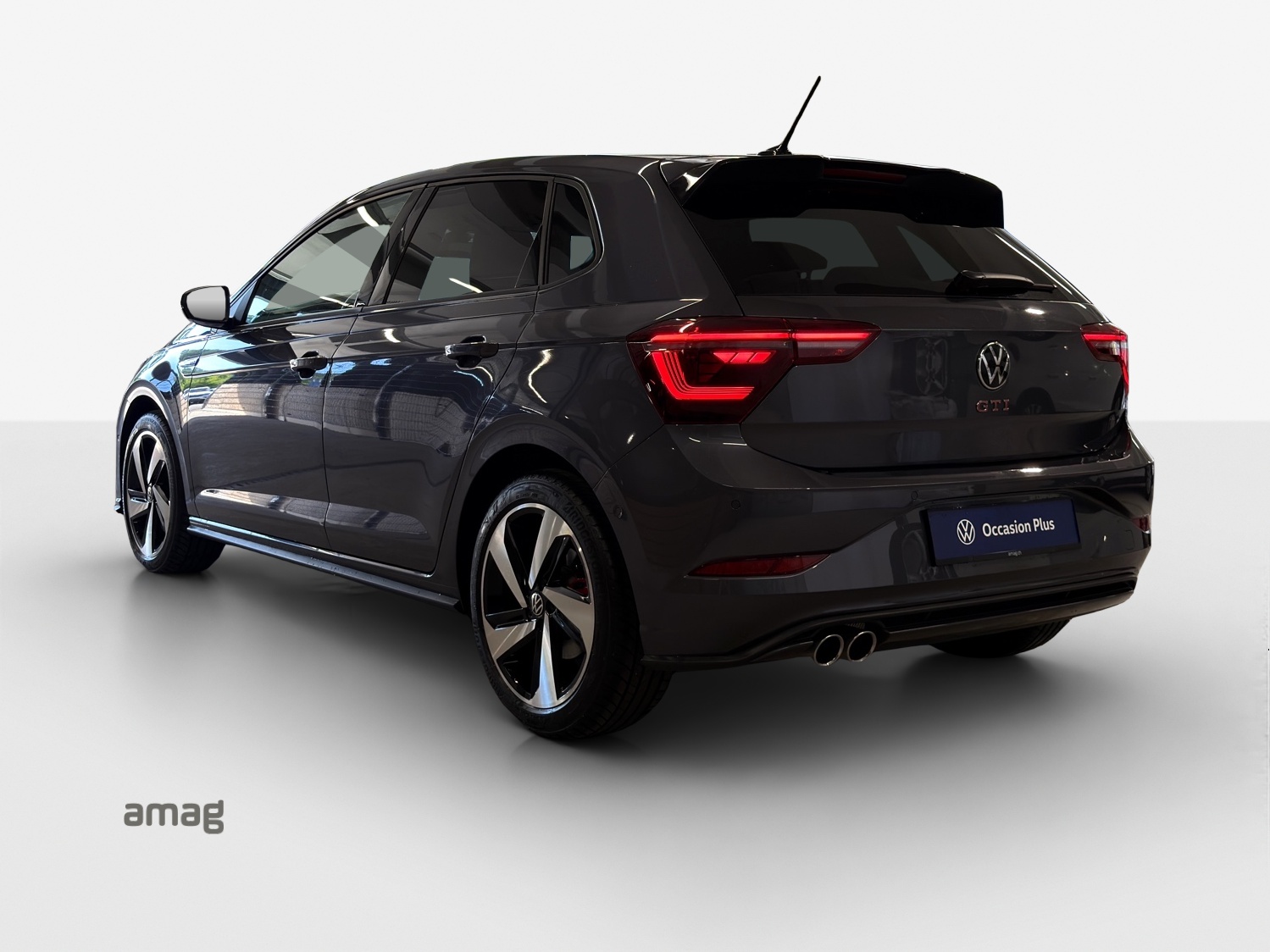VW Polo 2.0 TSI GTI DSG-image-2