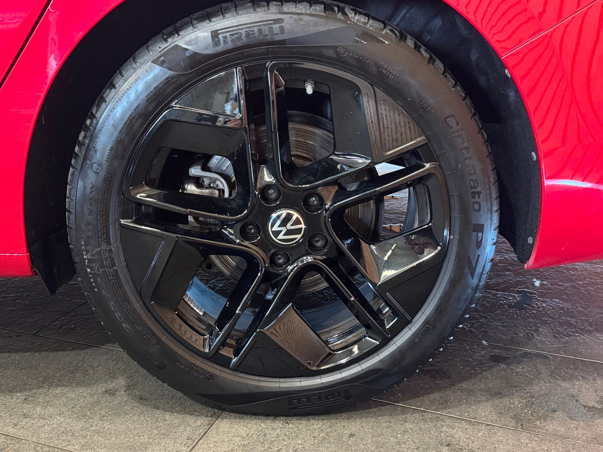 VW Passat Variant 1.5 eTSI evo2 Business DSG *Chilirot Metallic*-image-8