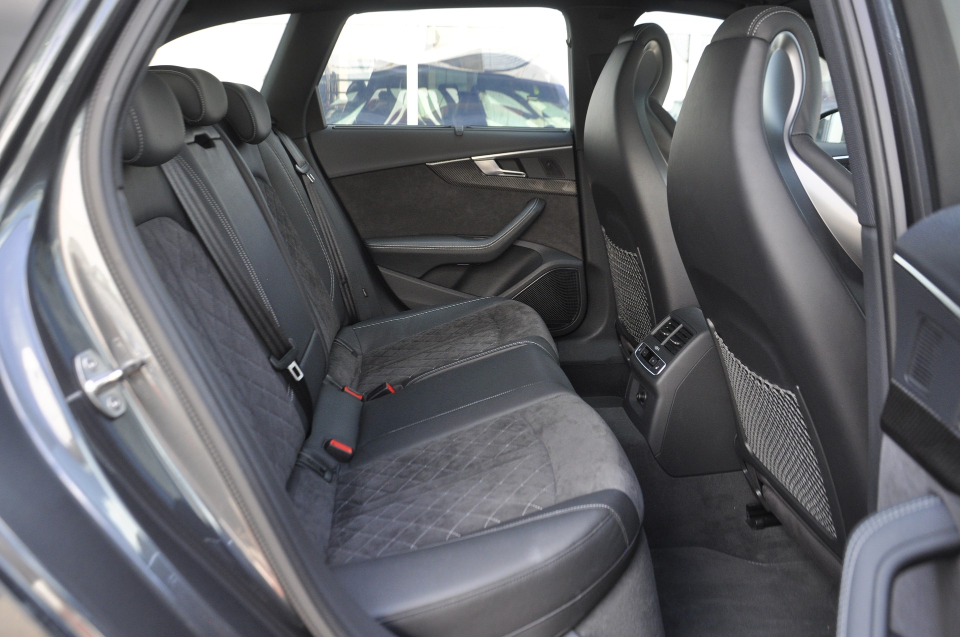 AUDI RS4 Avant 2.9 TFSI quattro tiptronic ABT 510-image-9
