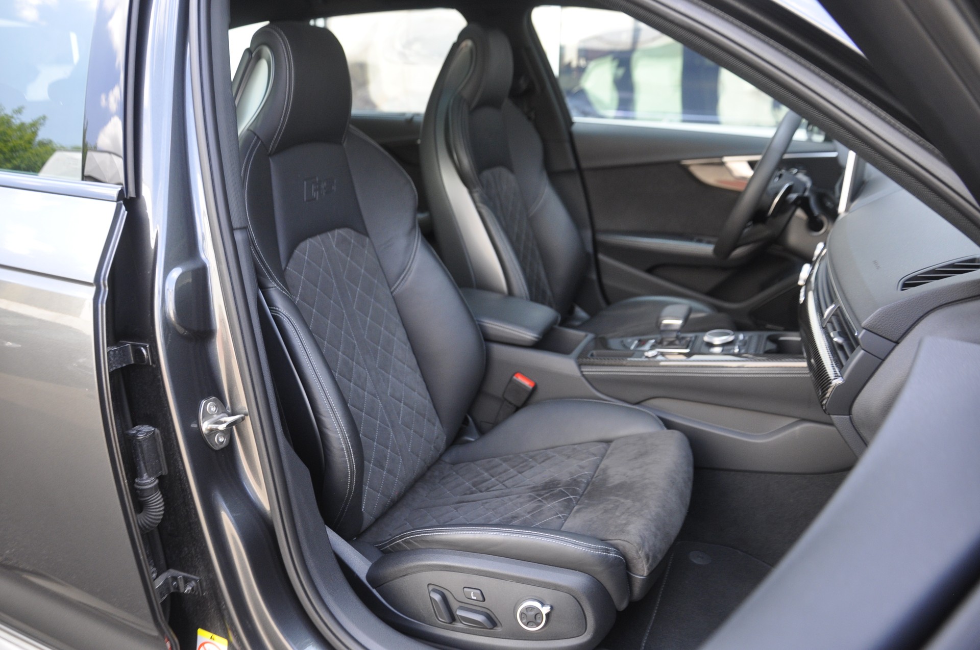 AUDI RS4 Avant 2.9 TFSI quattro tiptronic ABT 510-image-8