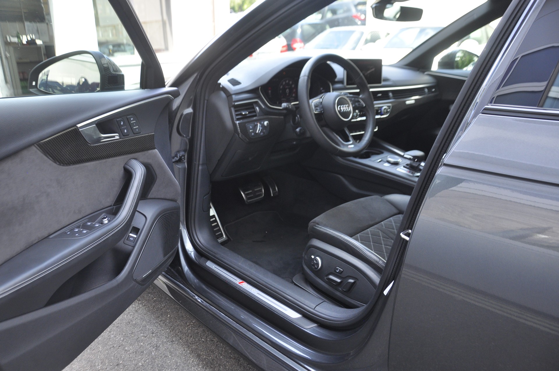 AUDI RS4 Avant 2.9 TFSI quattro tiptronic ABT 510-image-4