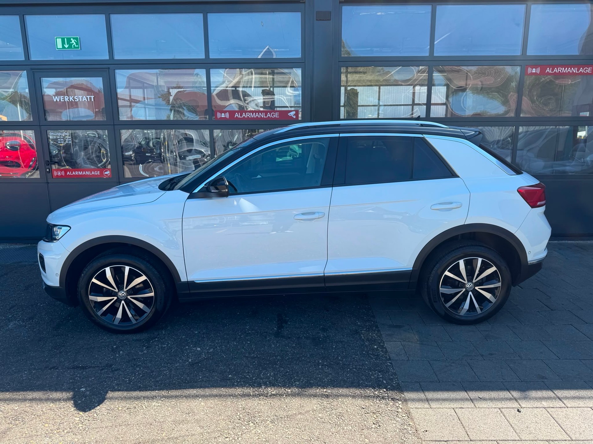 VW T-Roc 1.0 TSI Value-image-3