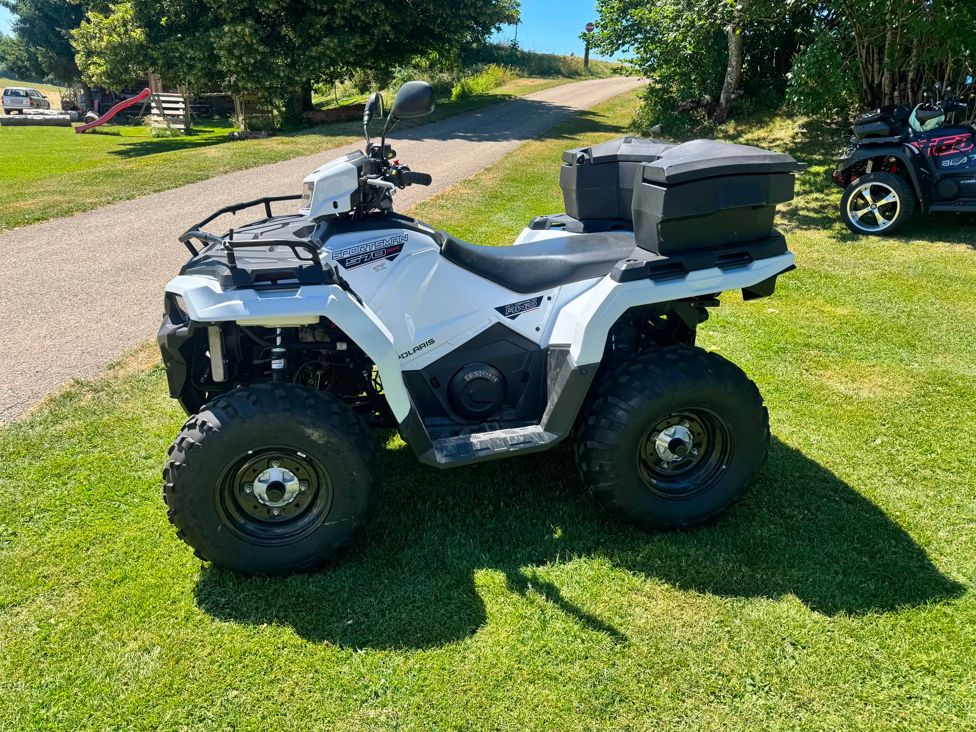 POLARIS Sportsman 570 4x4-image-4