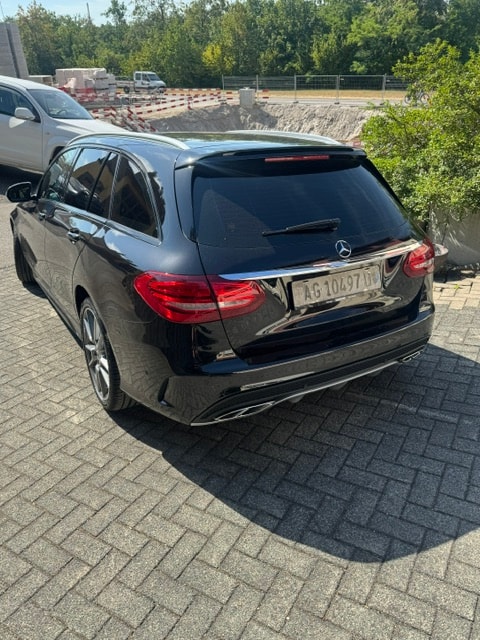 MERCEDES-BENZ C 43 AMG 4Matic 9G-Tronic-image-3