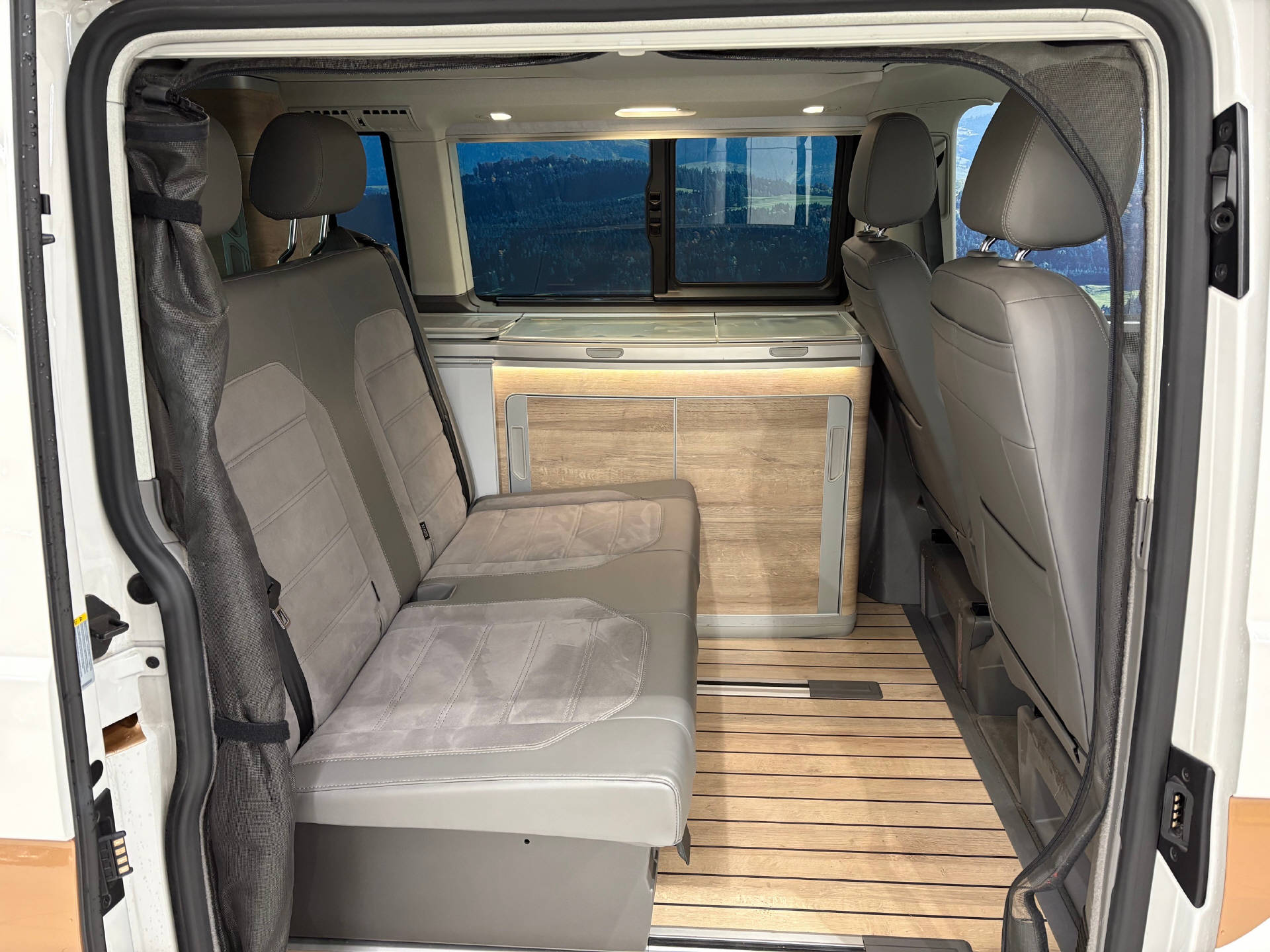 VW T6.1 California 3000 2.0 TDI 204 Ocean DSG 4m-image-8