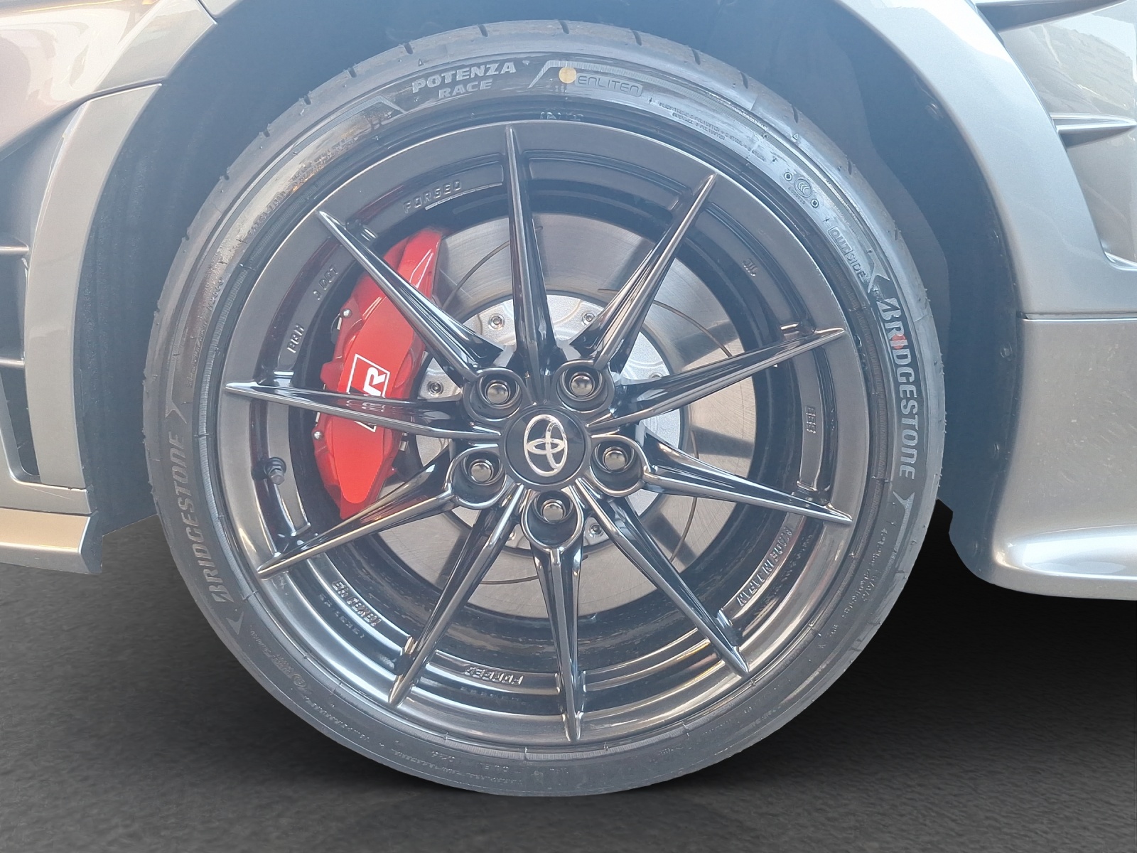 TOYOTA GR Yaris 1.6 Turbo Sport 4x4-image-16