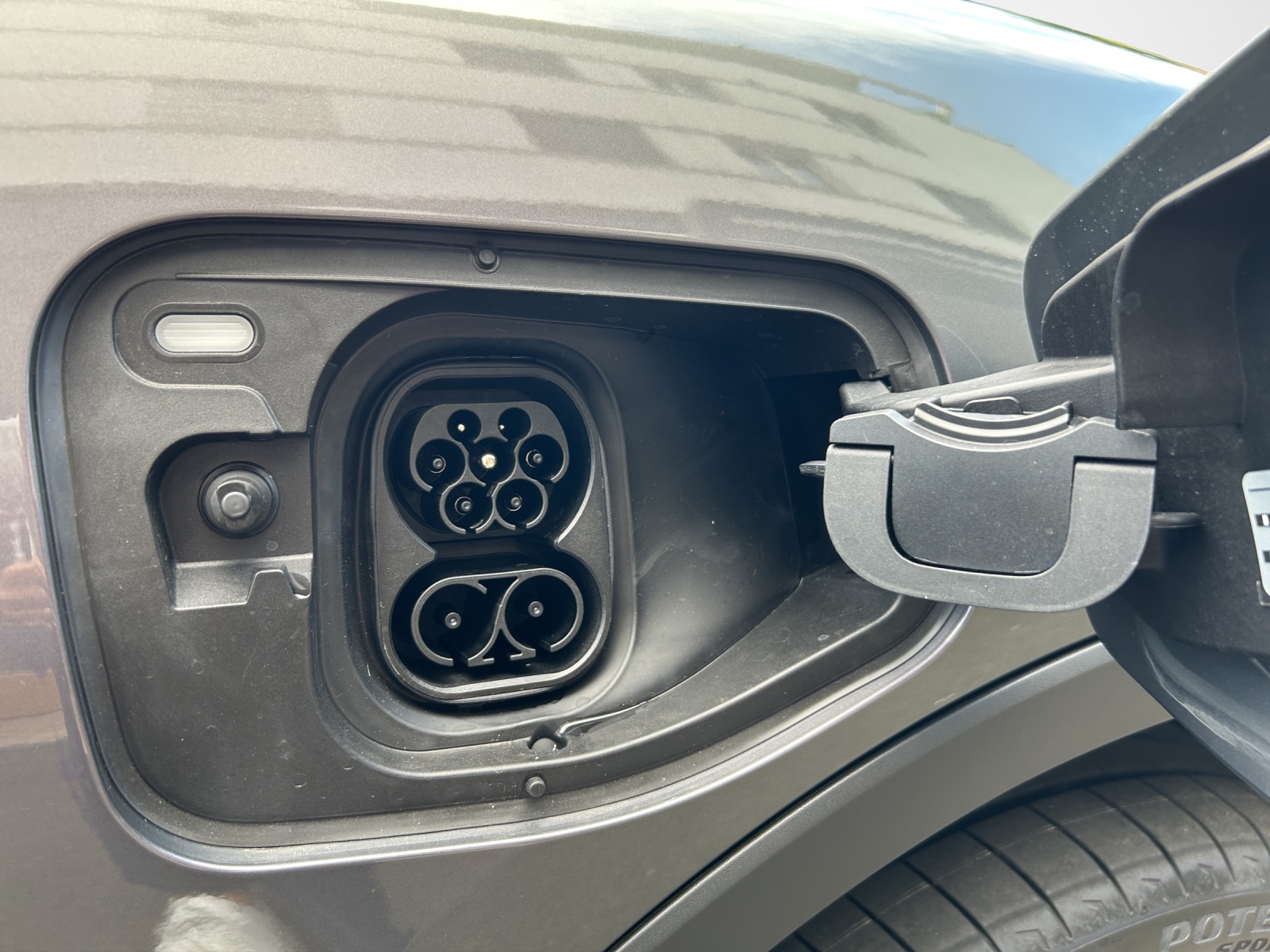 CUPRA Raval 52 kWh Dynamic+ Launch Edition-image-14