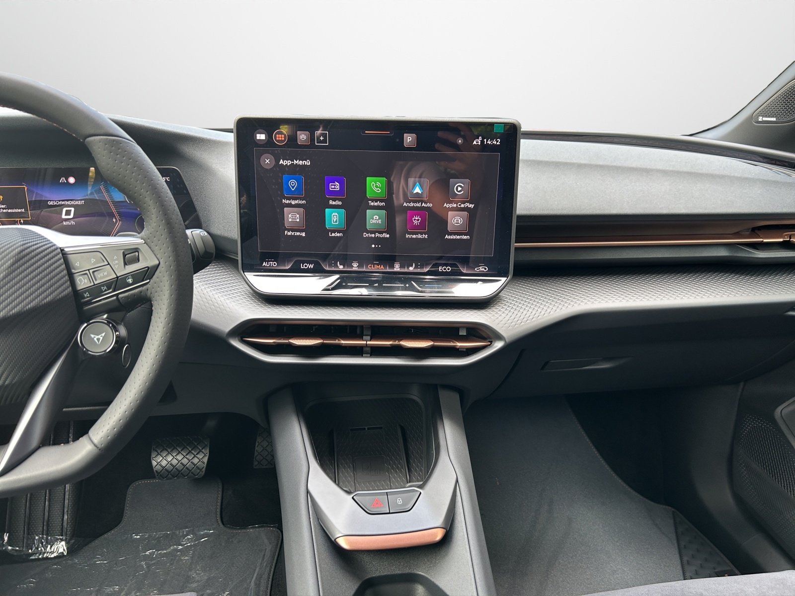 CUPRA Raval 52 kWh Dynamic+ Launch Edition-image-8