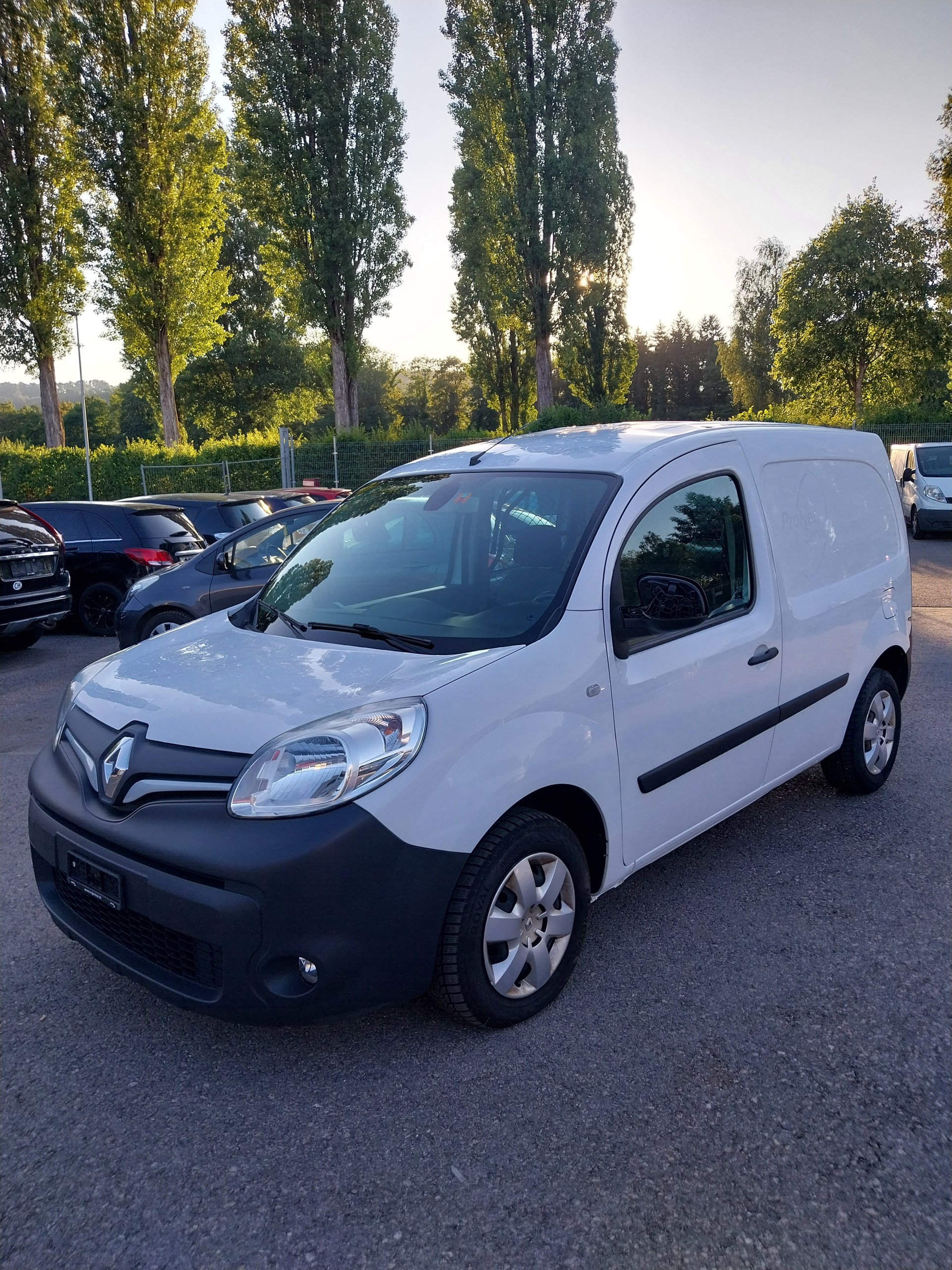RENAULT KANGOO-image-0
