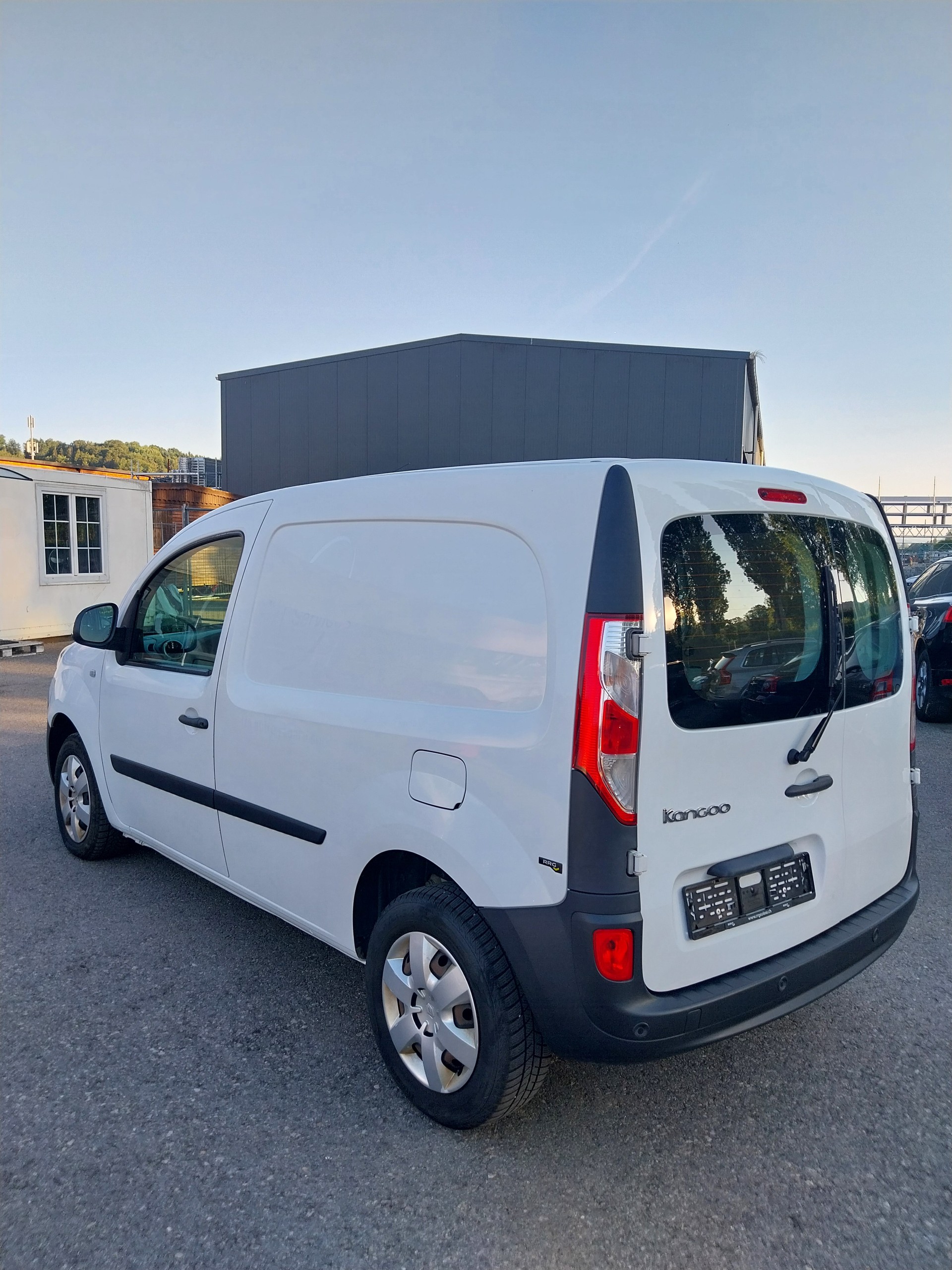 RENAULT KANGOO-image-5
