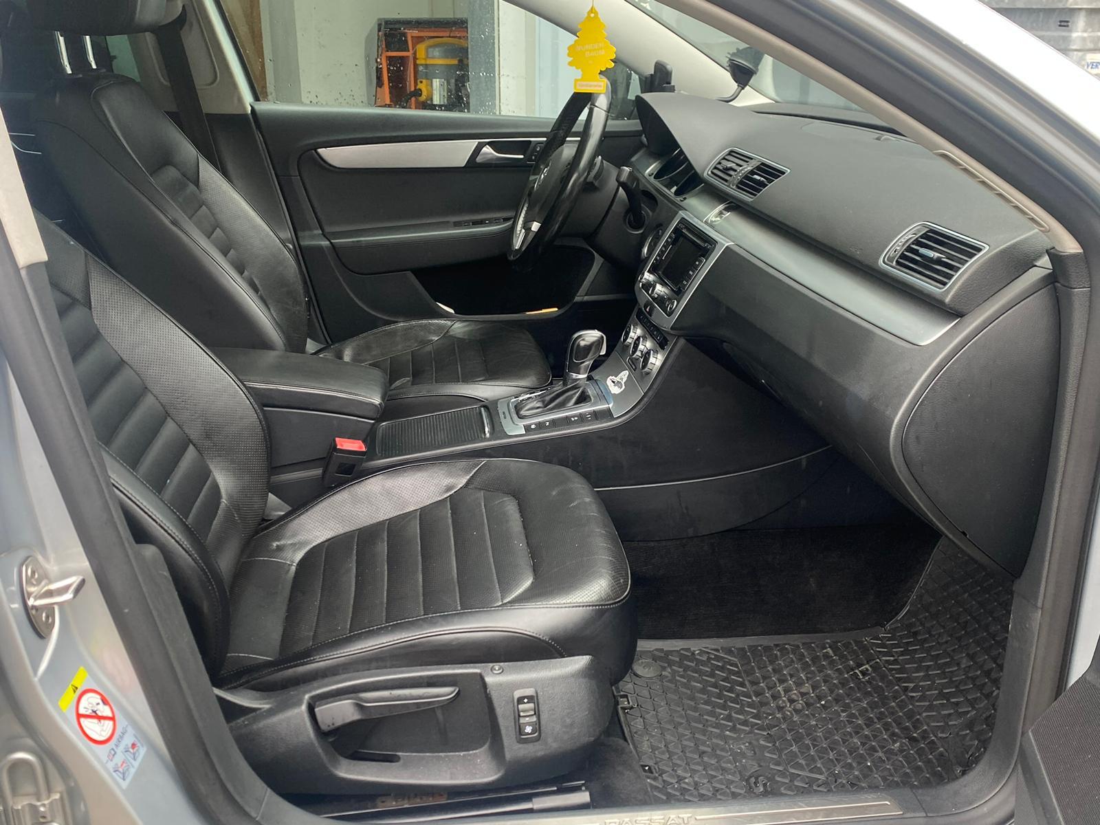 VW Passat Variant 2.0 TDI BMT Highline 4MDSG-image-7