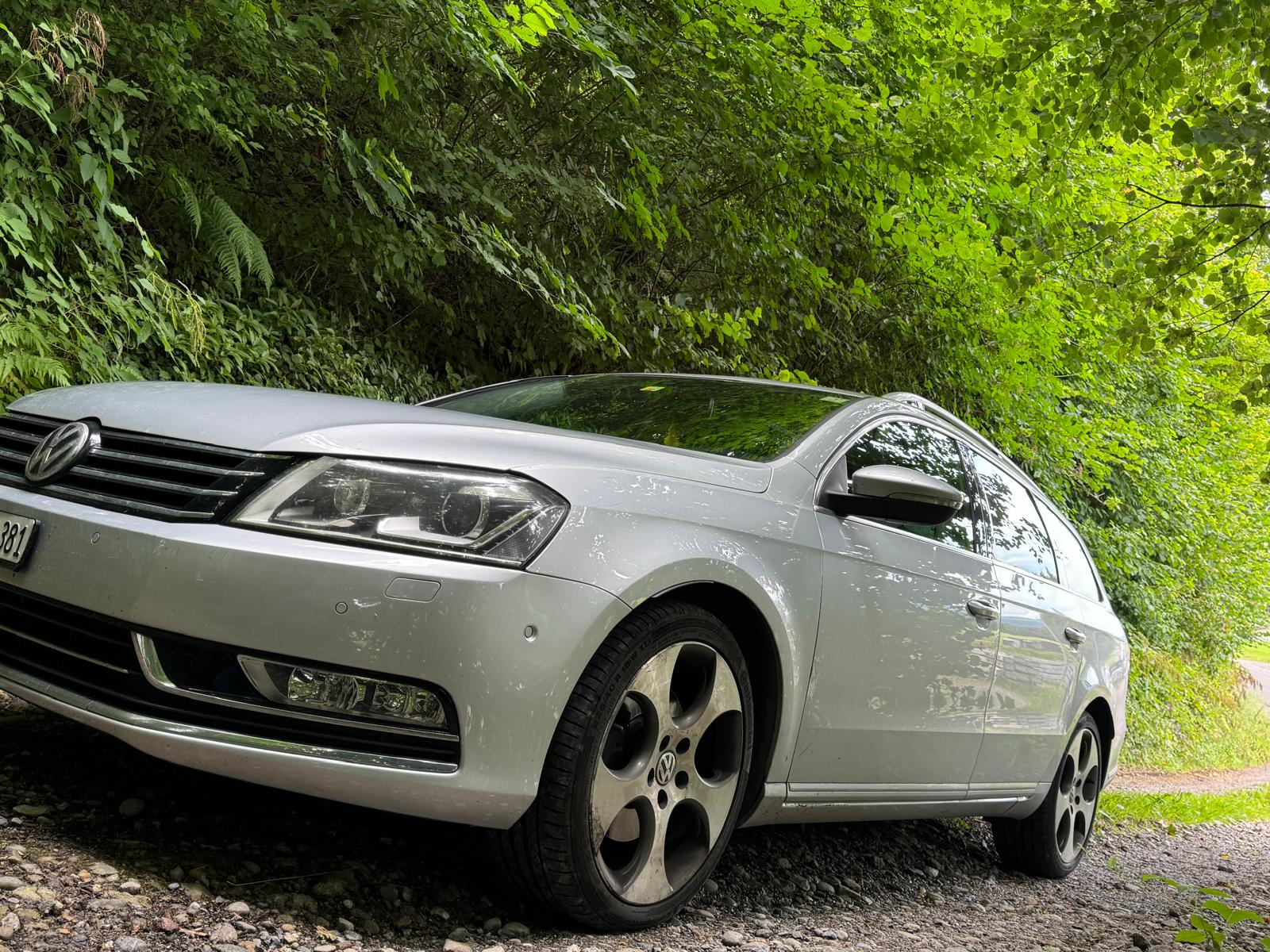 VW Passat Variant 2.0 TDI BMT Highline 4MDSG-image-1