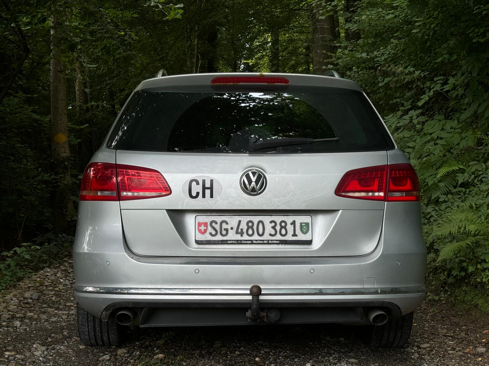 VW Passat Variant 2.0 TDI BMT Highline 4MDSG-image-3