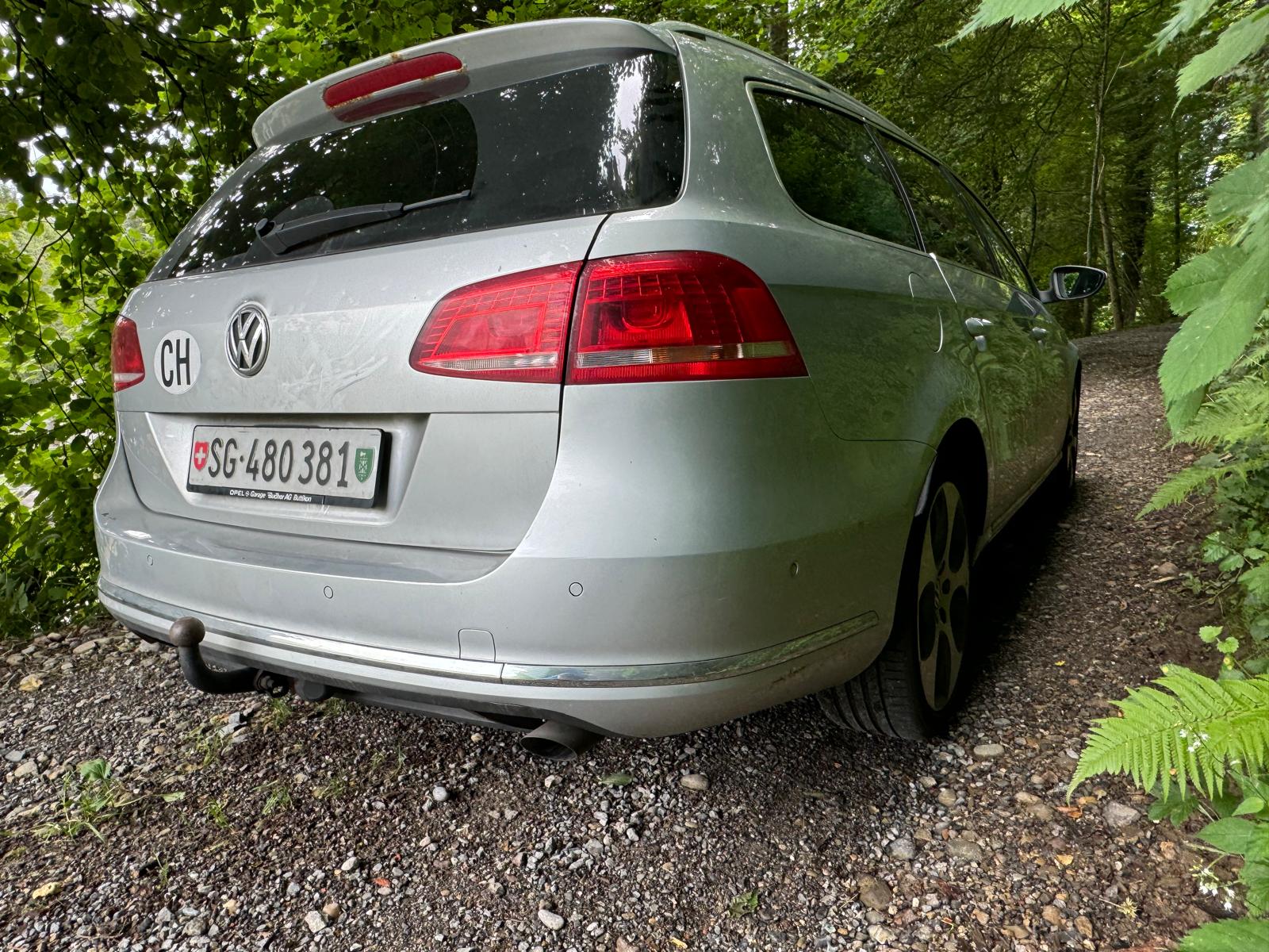 VW Passat Variant 2.0 TDI BMT Highline 4MDSG-image-5