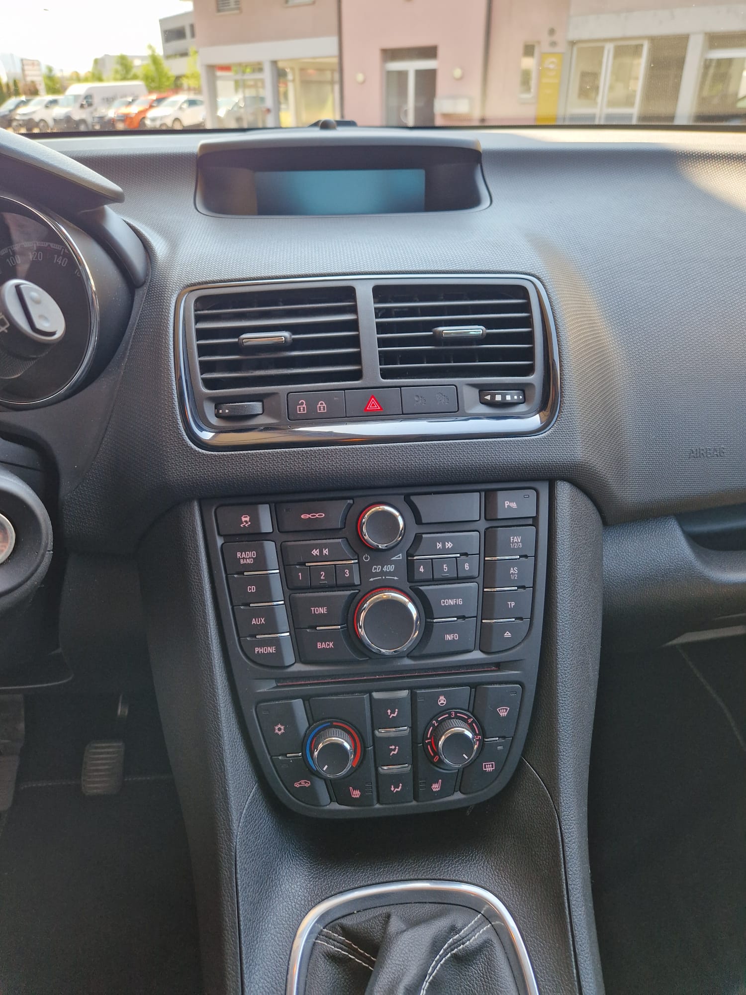 OPEL Meriva 1.4 Turbo Active Edition-image-5