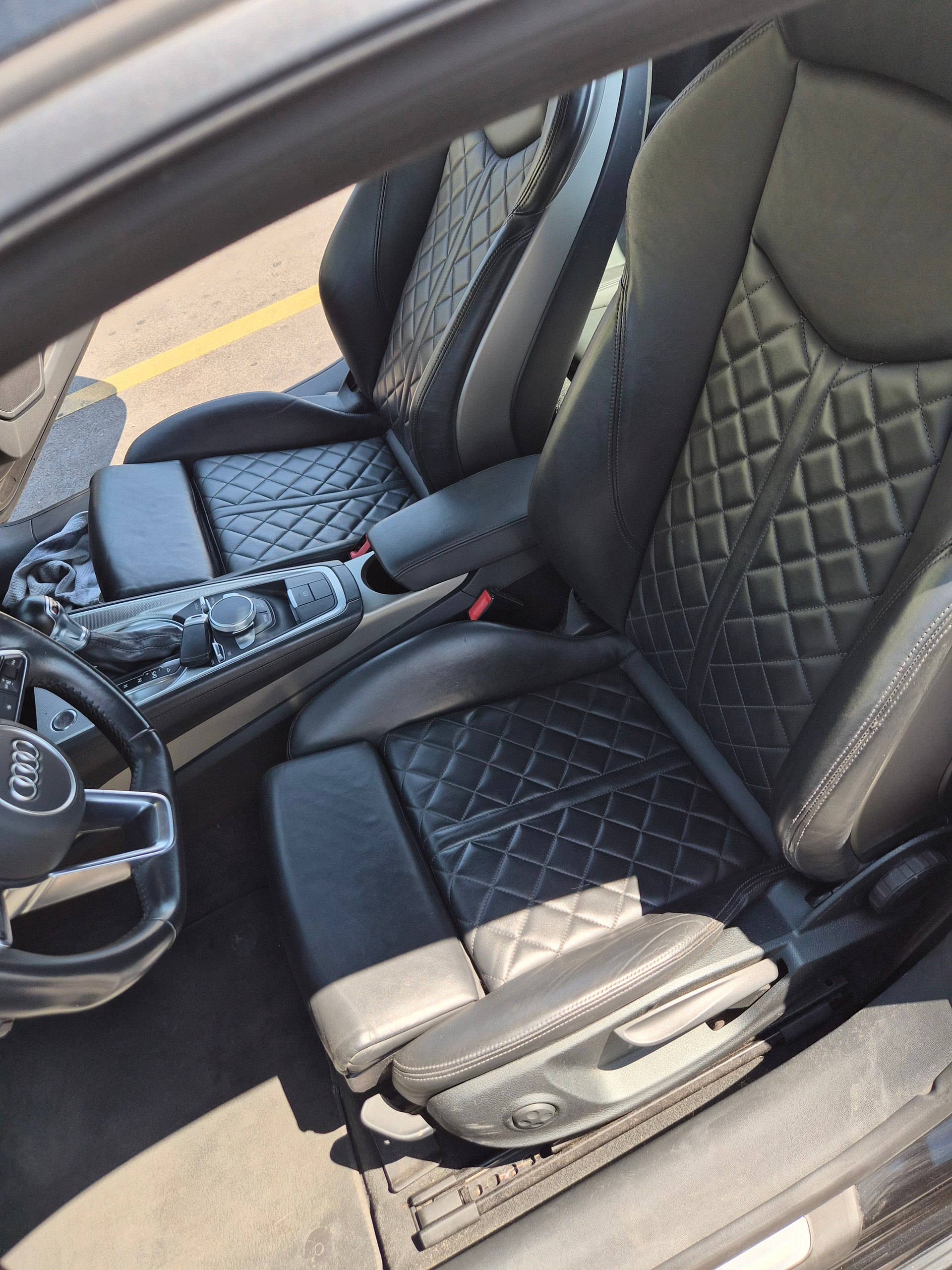 AUDI 2.0 TFSI quattro S-Tronic-image-4