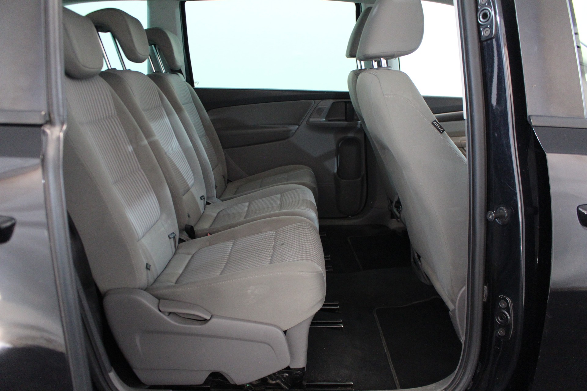 SEAT Alhambra 2.0 TDI 177 Reference S/S-image-9