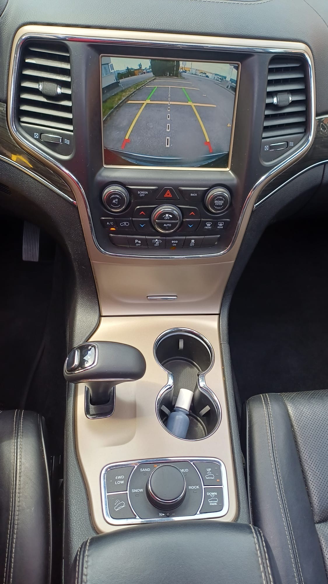 JEEP Grand Cherokee 3.0 CRD Overland Automatic-image-13