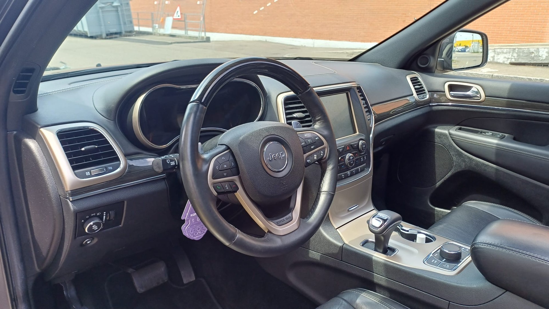 JEEP Grand Cherokee 3.0 CRD Overland Automatic-image-9