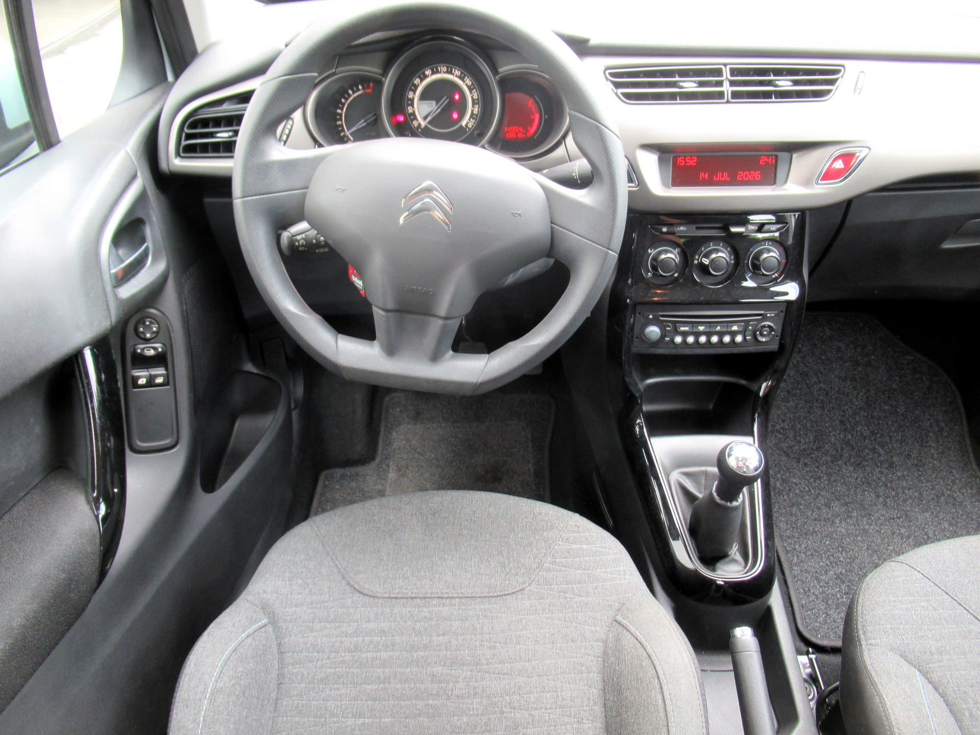 CITROEN C3 1.2i Séduction-image-6