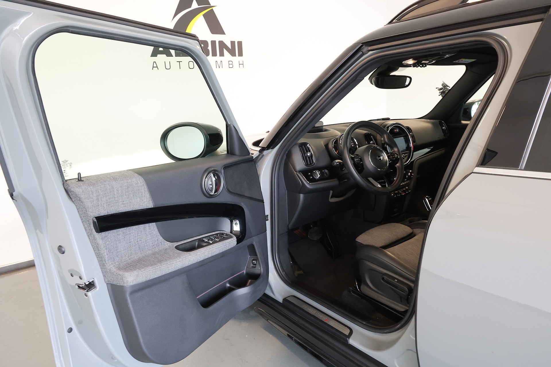 MINI Countryman F60 2.0i Cooper S SAG ALL4-image-4