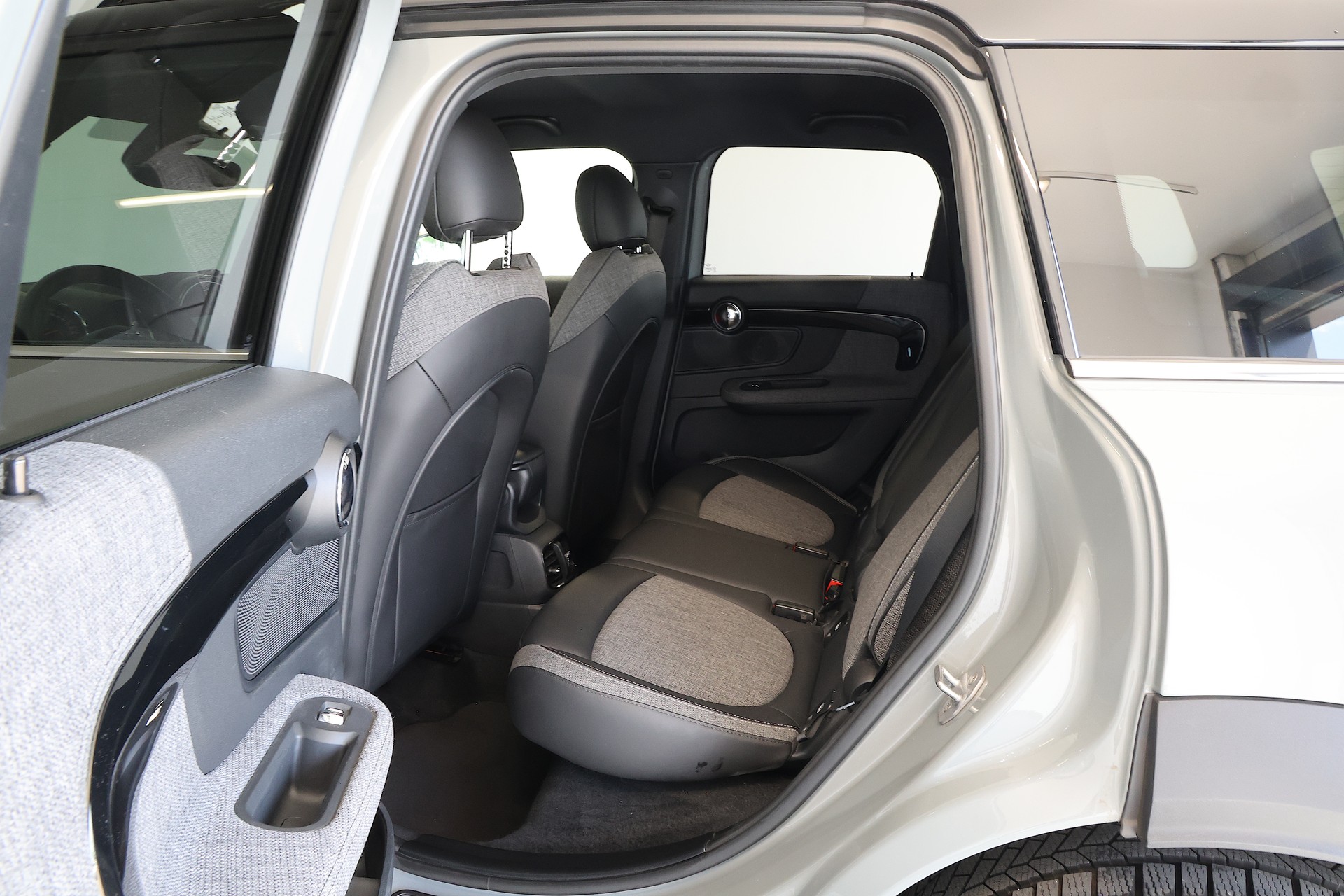 MINI Countryman F60 2.0i Cooper S SAG ALL4-image-14
