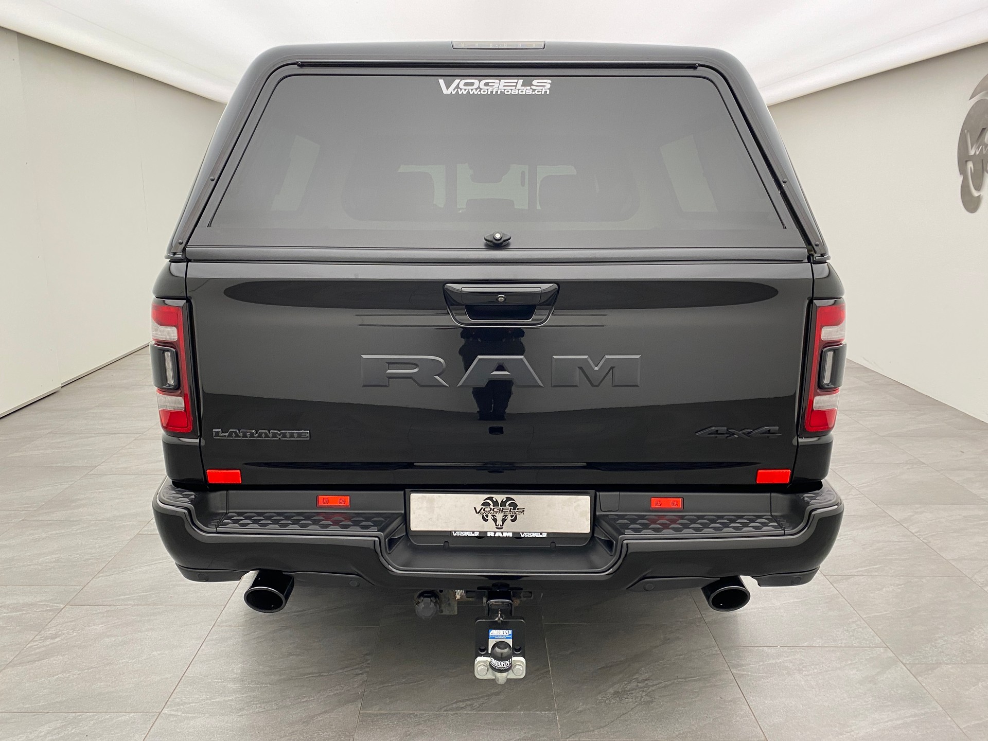 DODGE Ram 1500 V8 5.7 Laramie sport Crew Cab-image-4