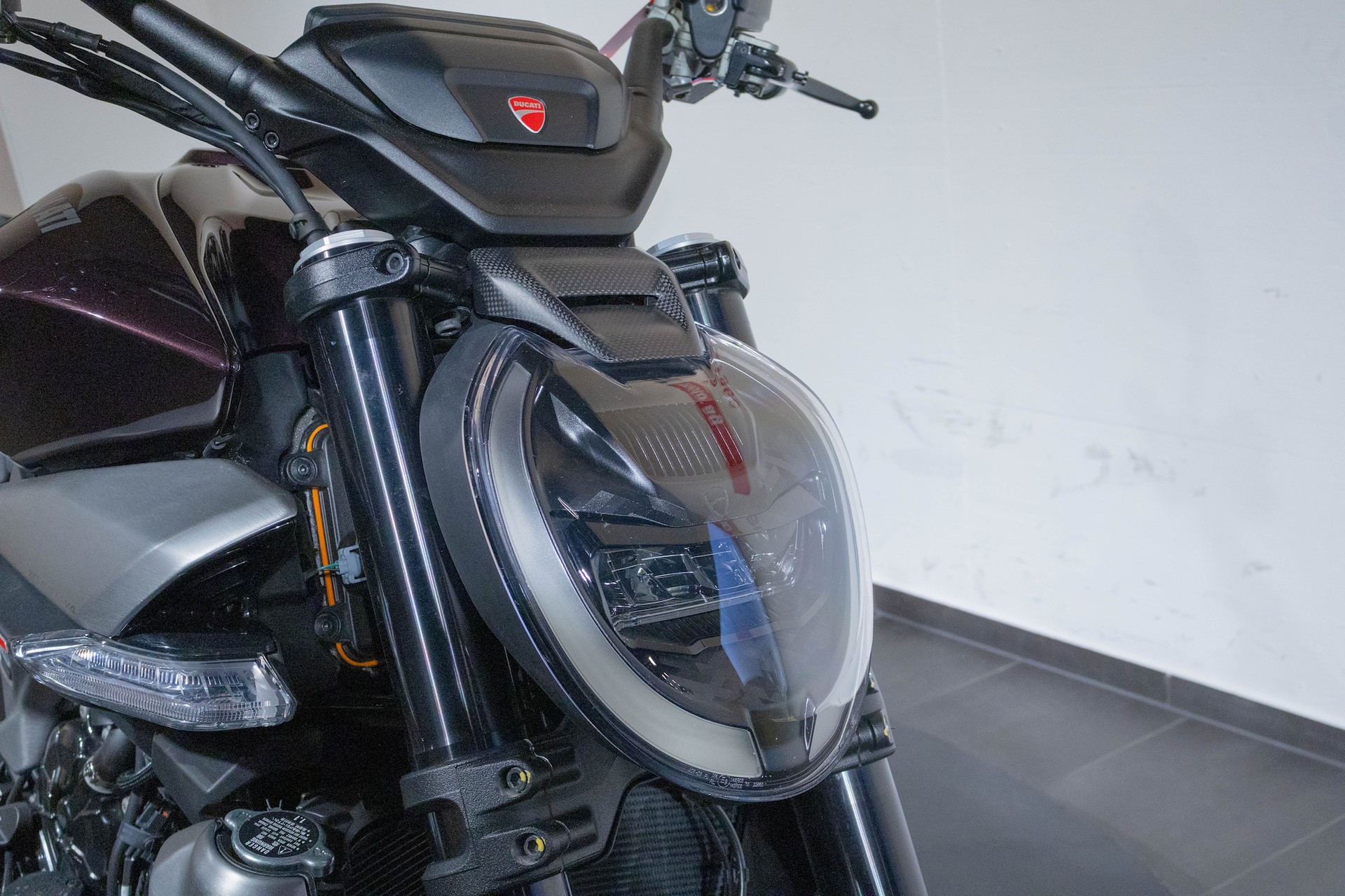 DUCATI X Diavel V4-image-10