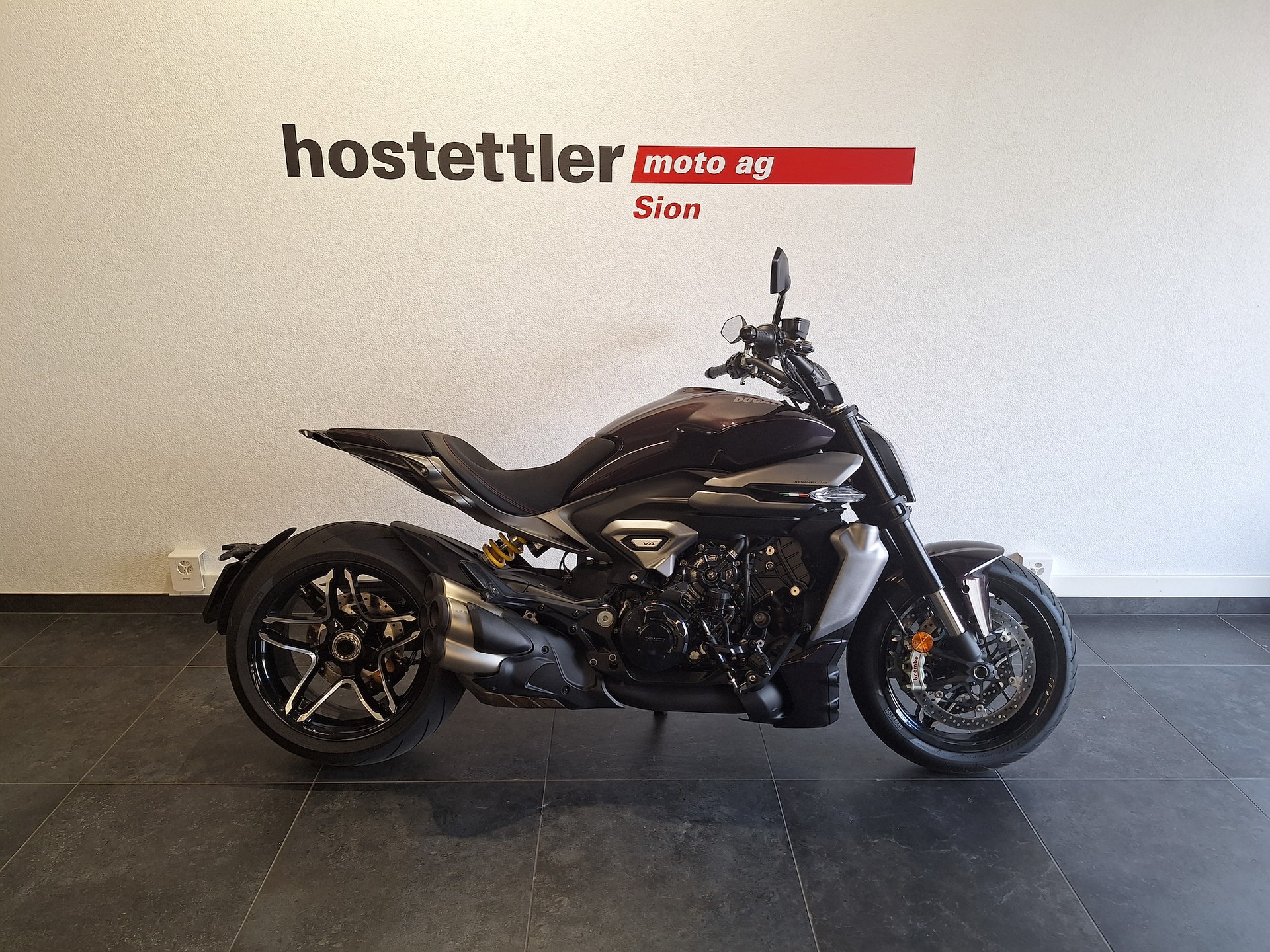 DUCATI X Diavel V4-image-5