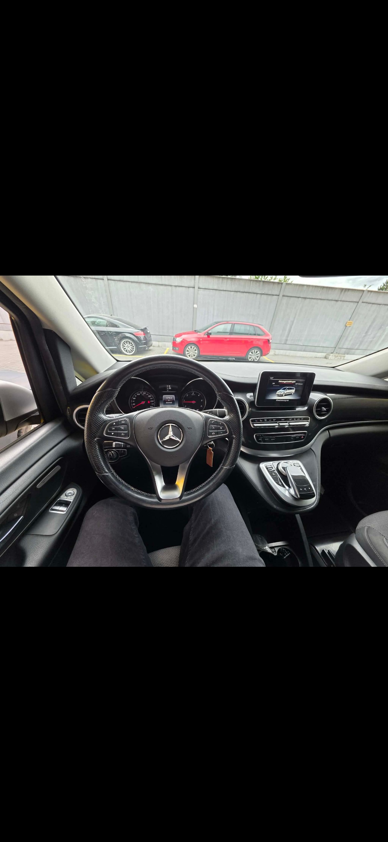 MERCEDES-BENZ V 220 d Trend kompakt 4Matic 7G-Tronic-image-9