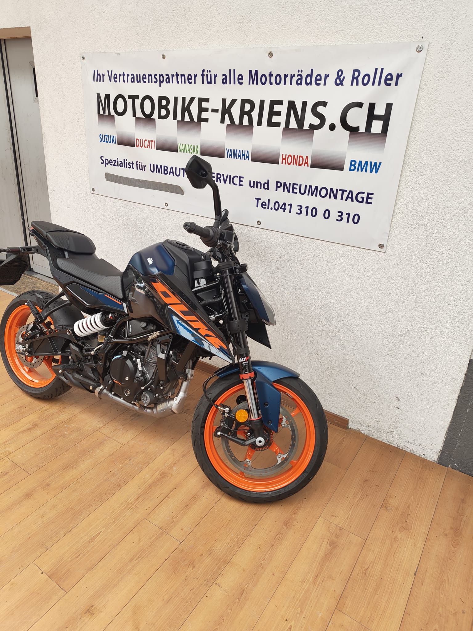 KTM 125 Duke-image-2