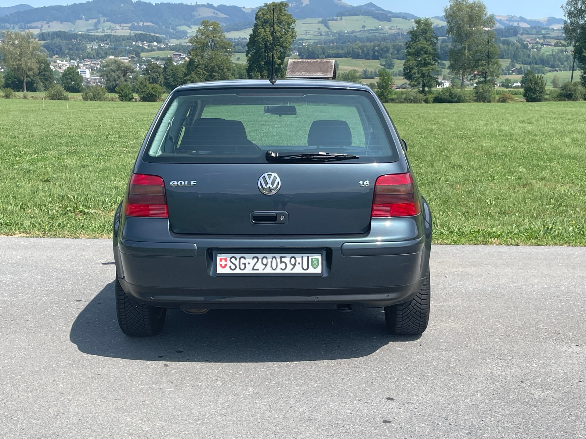 VW Golf 1.6 Ocean Automatic-image-7