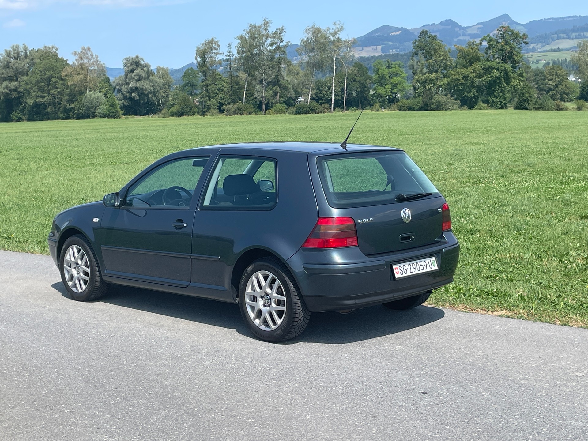 VW Golf 1.6 Ocean Automatic-image-6