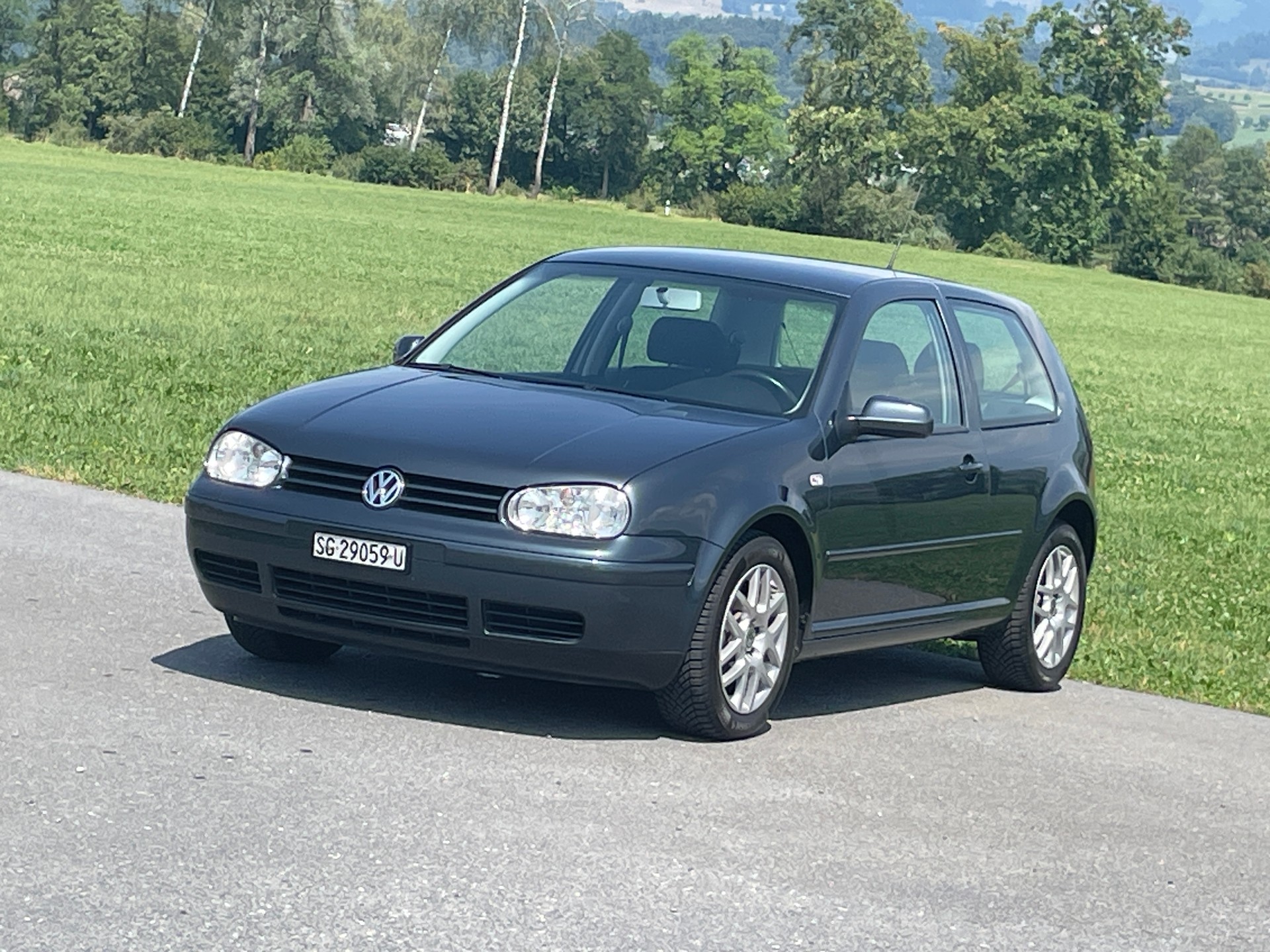 VW Golf 1.6 Ocean Automatic-image-1