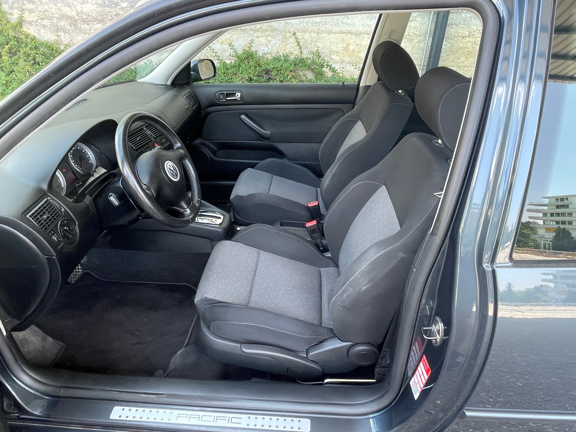 VW Golf 1.6 Ocean Automatic-image-10