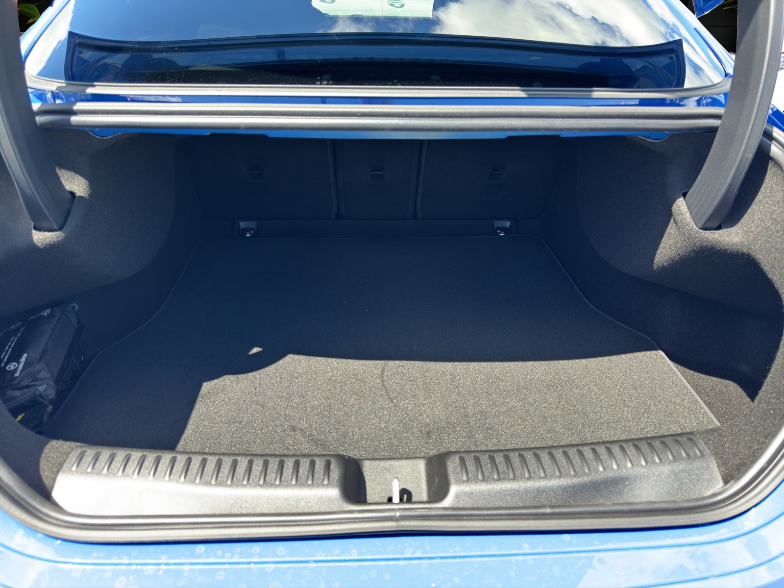 MERCEDES-BENZ CLA 220 8G-DCT 4Matic-image-5
