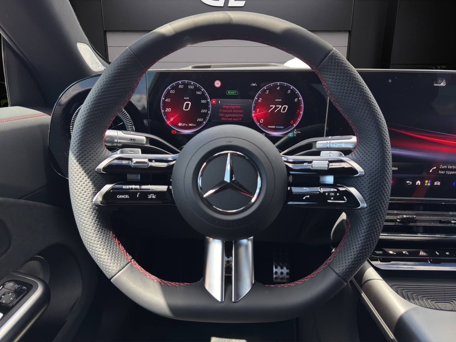 MERCEDES-BENZ CLA 220 8G-DCT 4Matic-image-11
