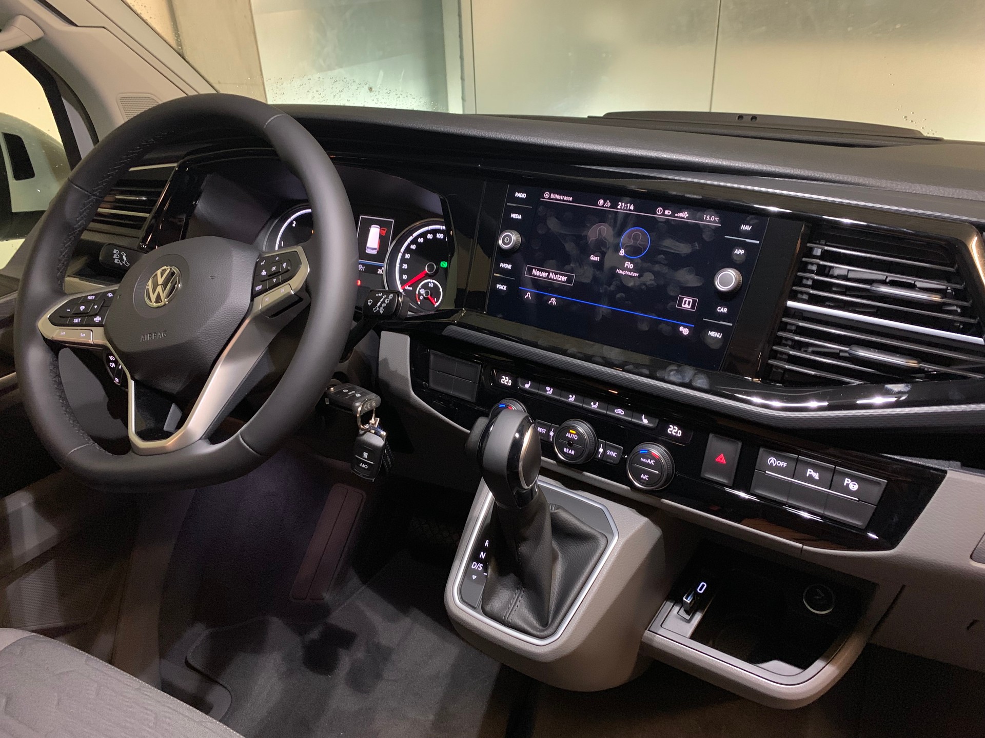 VW California Ocean / DSG / 4M / 150 PS / Diff.-Sperre / AHK / 32 tKM-image-1