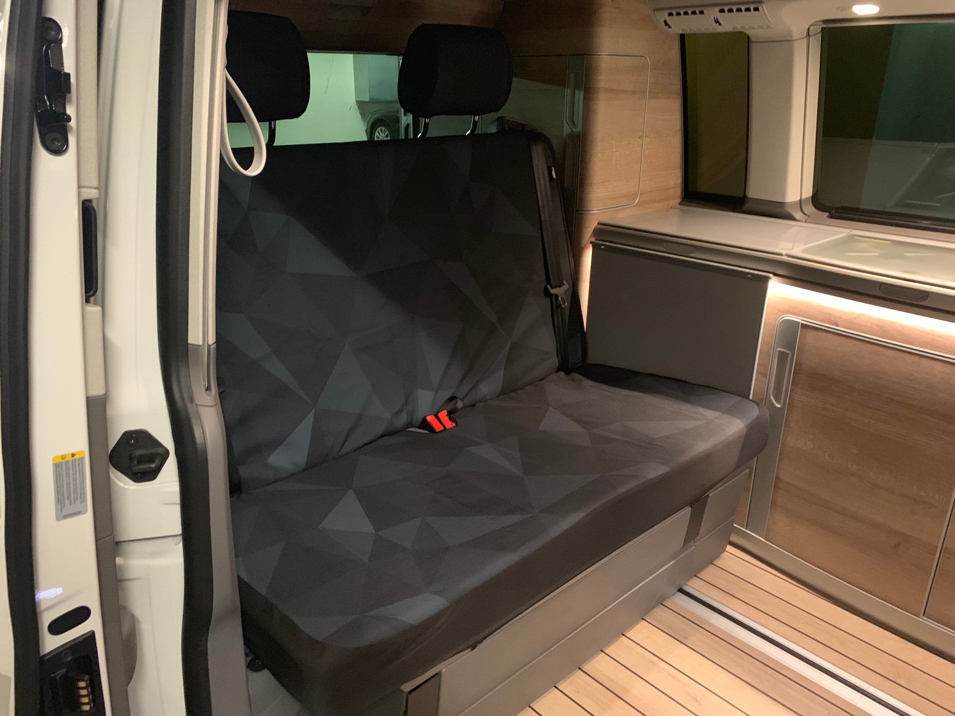 VW California Ocean / DSG / 4M / 150 PS / Diff.-Sperre / AHK / 32 tKM-image-2