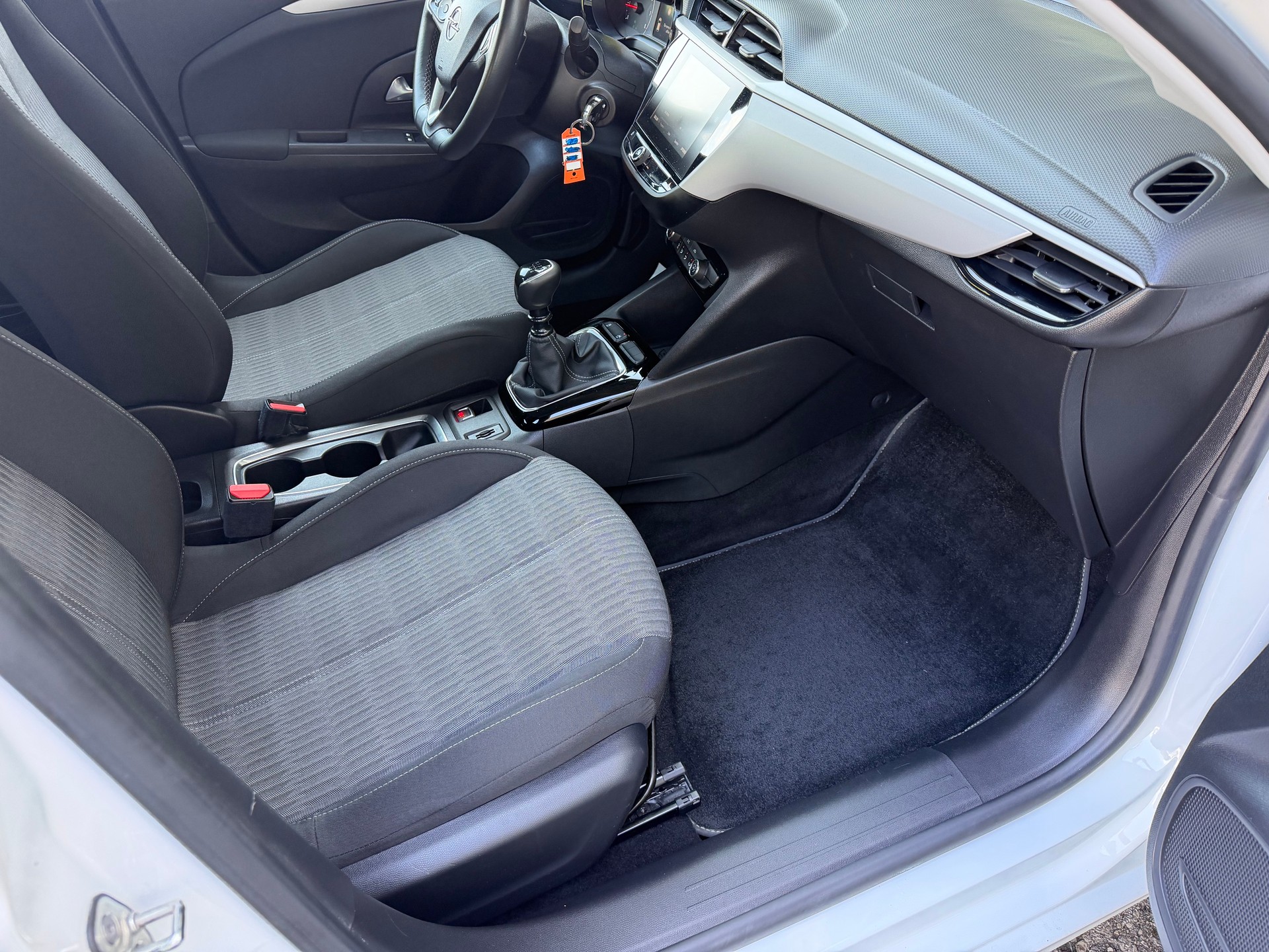 OPEL Corsa 1.2 TP Edition-image-9