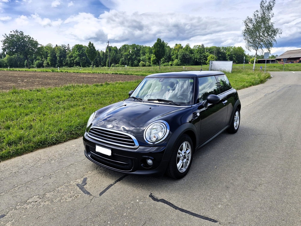 MINI One-image-1
