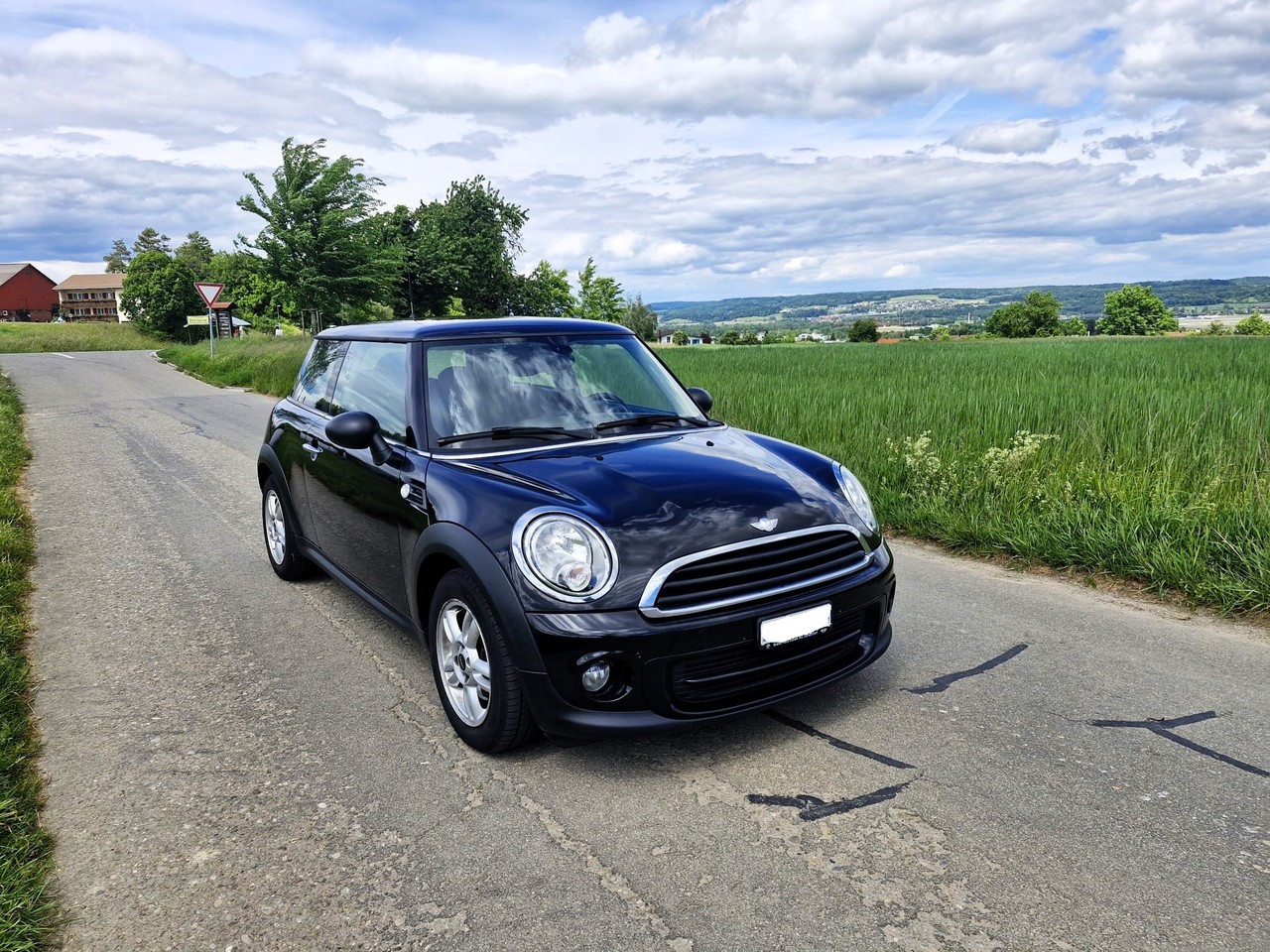 MINI One-image-0