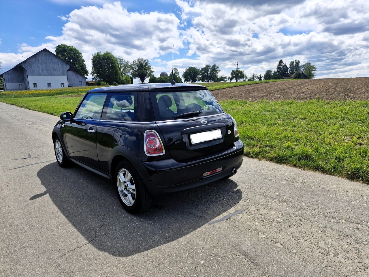 MINI One-image-3
