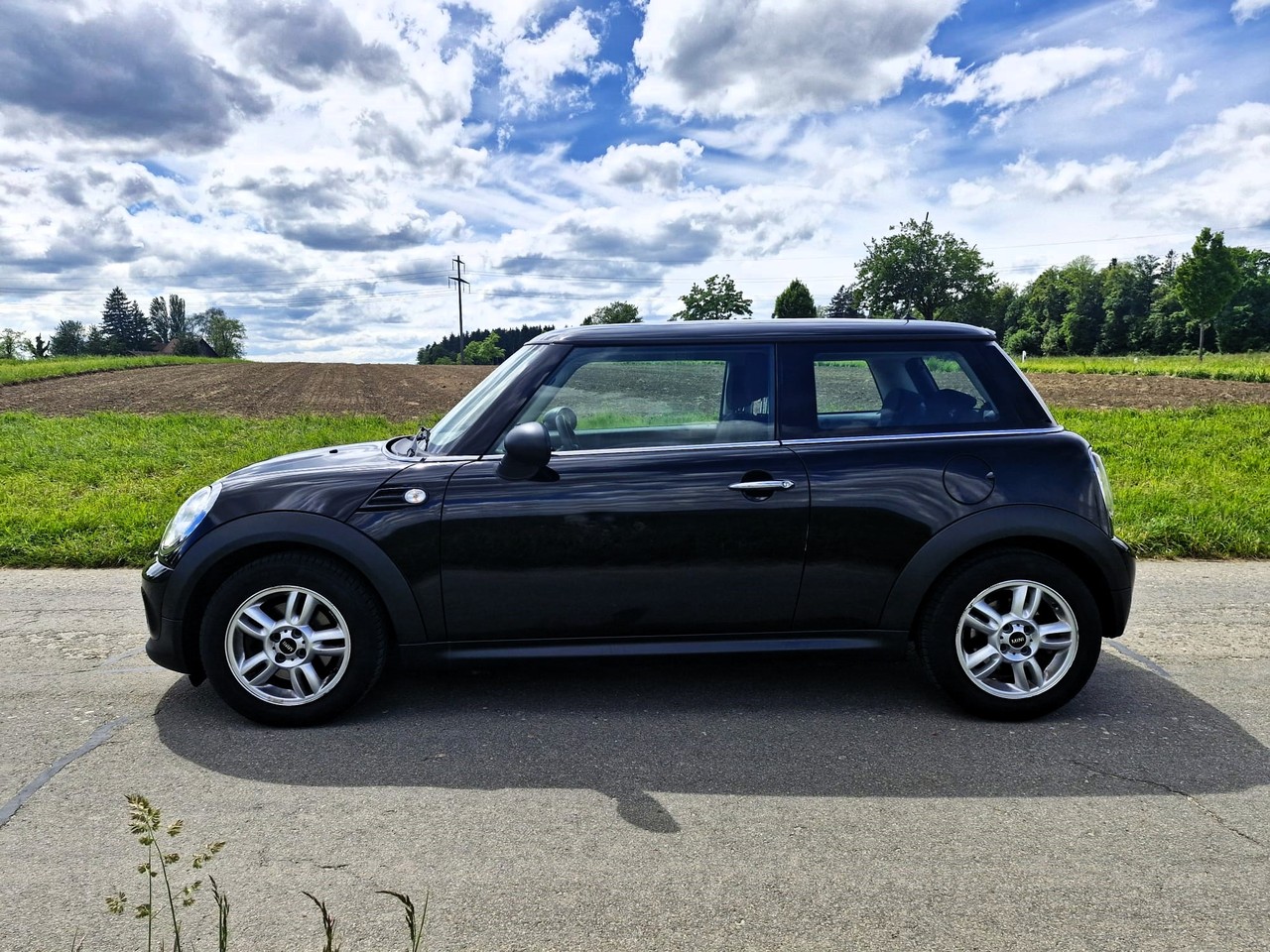 MINI One-image-2