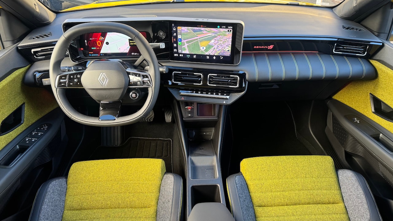 RENAULT R5 E-Tech Comfort Range 52 kWh Iconic Five-image-15