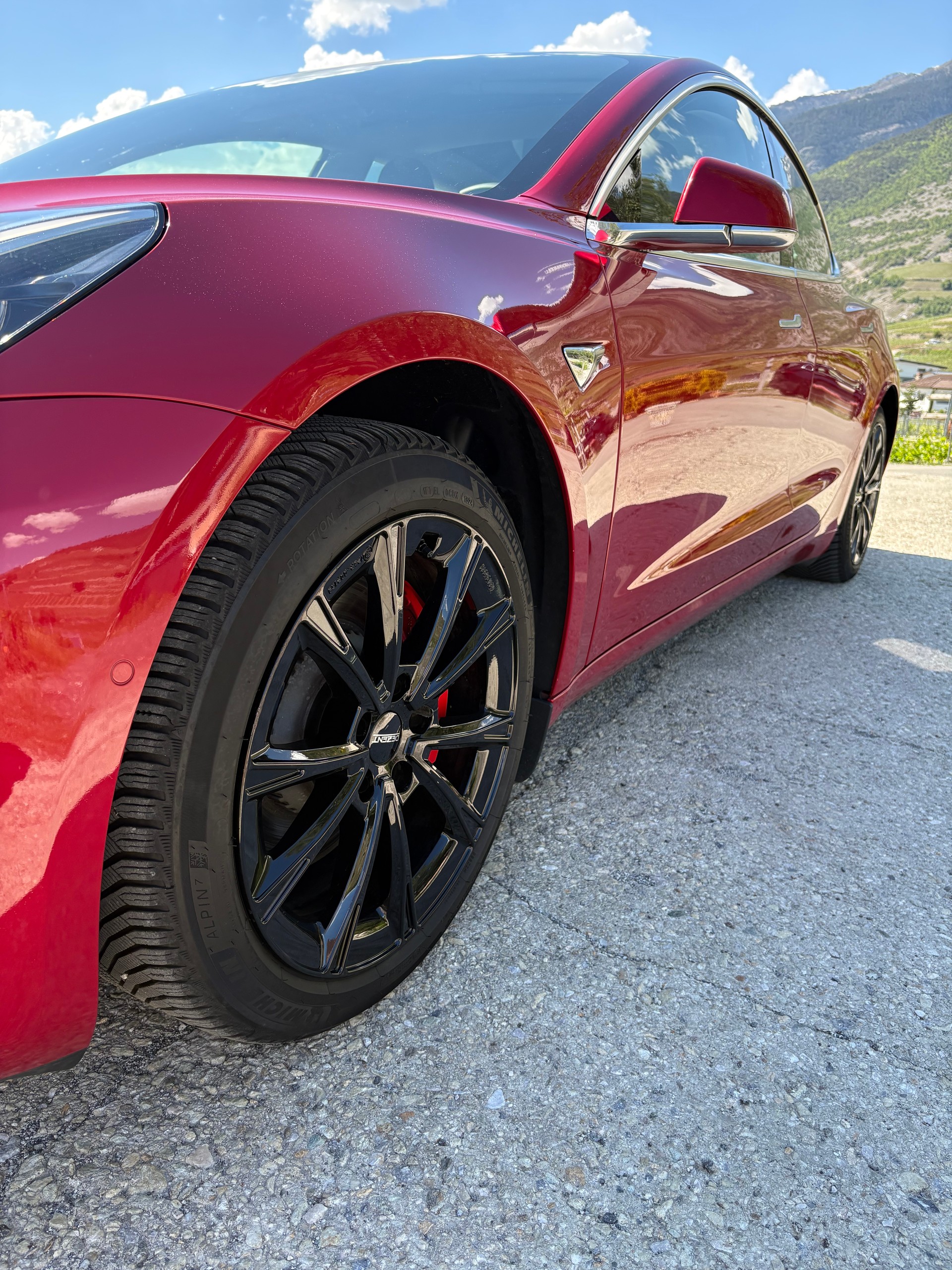 TESLA Model 3 Long Range AWD Performance-image-6