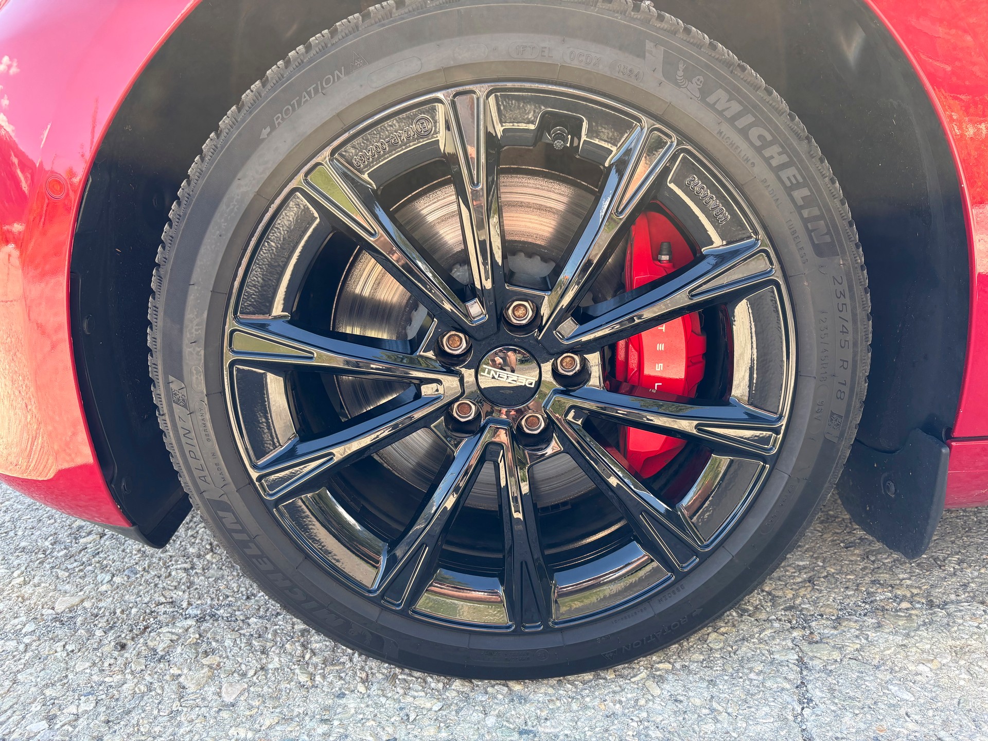 TESLA Model 3 Long Range AWD Performance-image-5